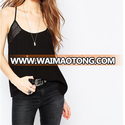 Black color woman Fashion hollow tops with trim